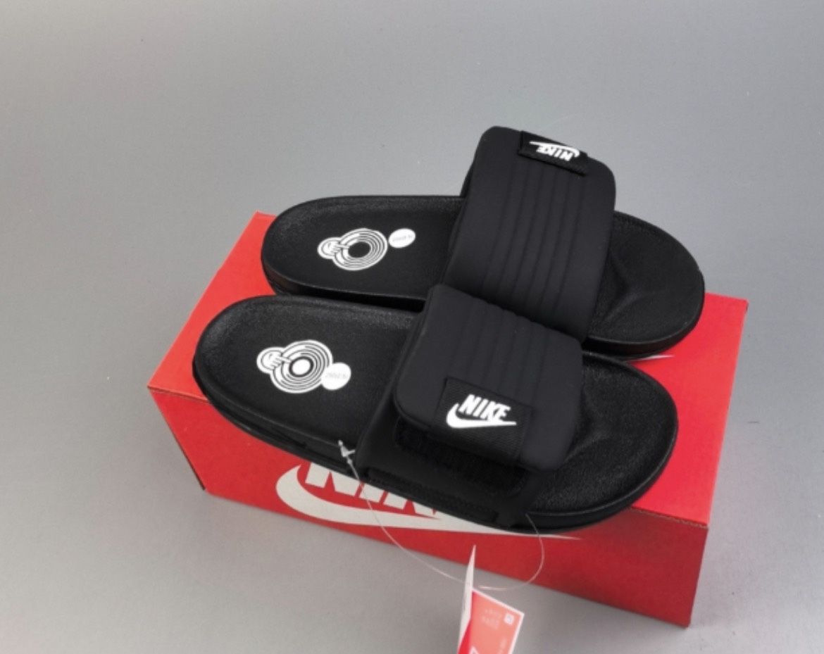 Nike Offcourt Adjust Slide Sandals