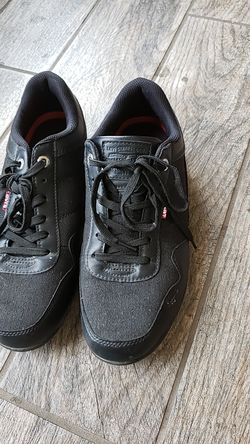 Shoes Levi's size 11
