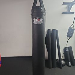 6 Ft 100 Pound Punching Bag Heavy Bag