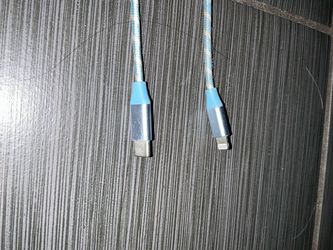 Braided USB-C to Lightning iPhone Charging Cable – Blue & White