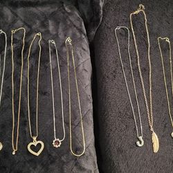 Necklaces Lot Of 16 Assorted Various Some Signed Avon,  NWT & Sarah Conventry Goldtone & Silvertone Used