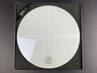 🔥 The QardioBase 2 Wireless Smart Scale is in excellent condition, used only once for testing! It comes with all original accessories, including a US