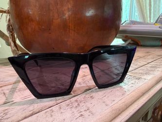 Black stylish statement sunglasses