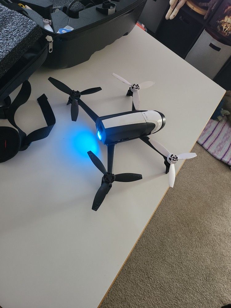 PARROT BEBOP 2 FPV DRONE COMPLETE SET