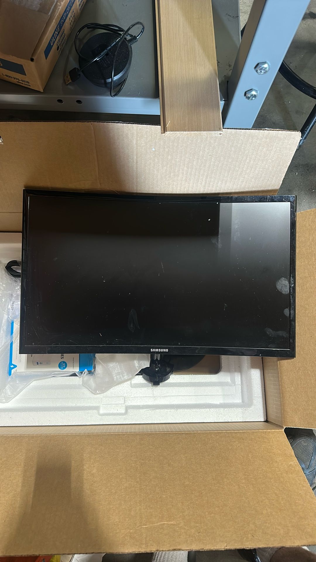 Samsung Curved monitor