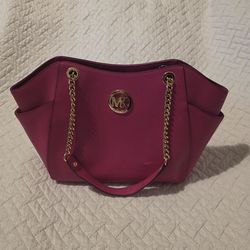 ( AUTHENTIC) Michael Kors purse