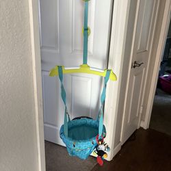 Baby Jumper/bouncer 