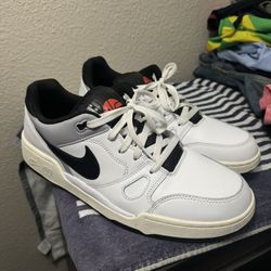 Nike Men's Full Force Low White 11.5