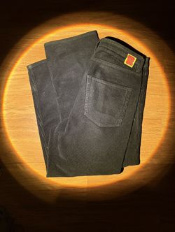 Empyres Black size 33