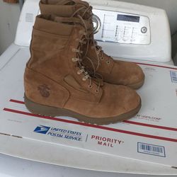 Military boots Size 10Wide