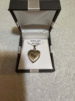 Sterling Silver Heart Necklace NEW