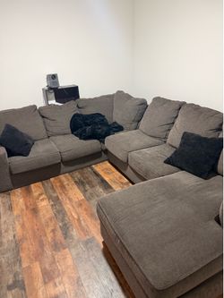 Sectional couch