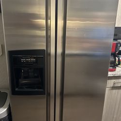 Refrigerator KitchenAid 