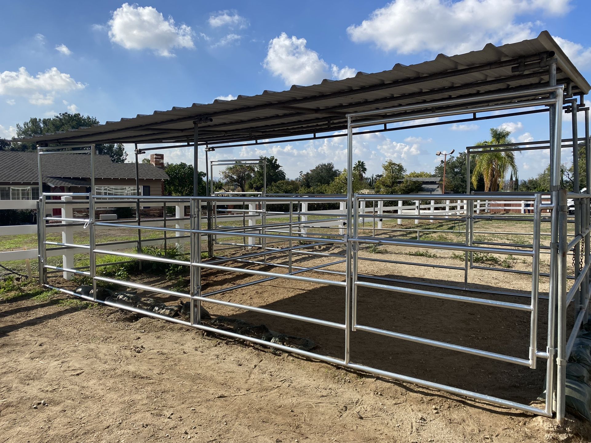 Corrals&Barns Vinyl Fencing