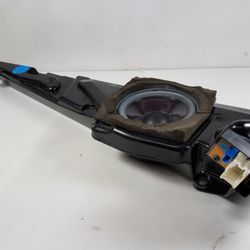 BMW E39 5' PASSENGER FRONT DOOR SPEAKER