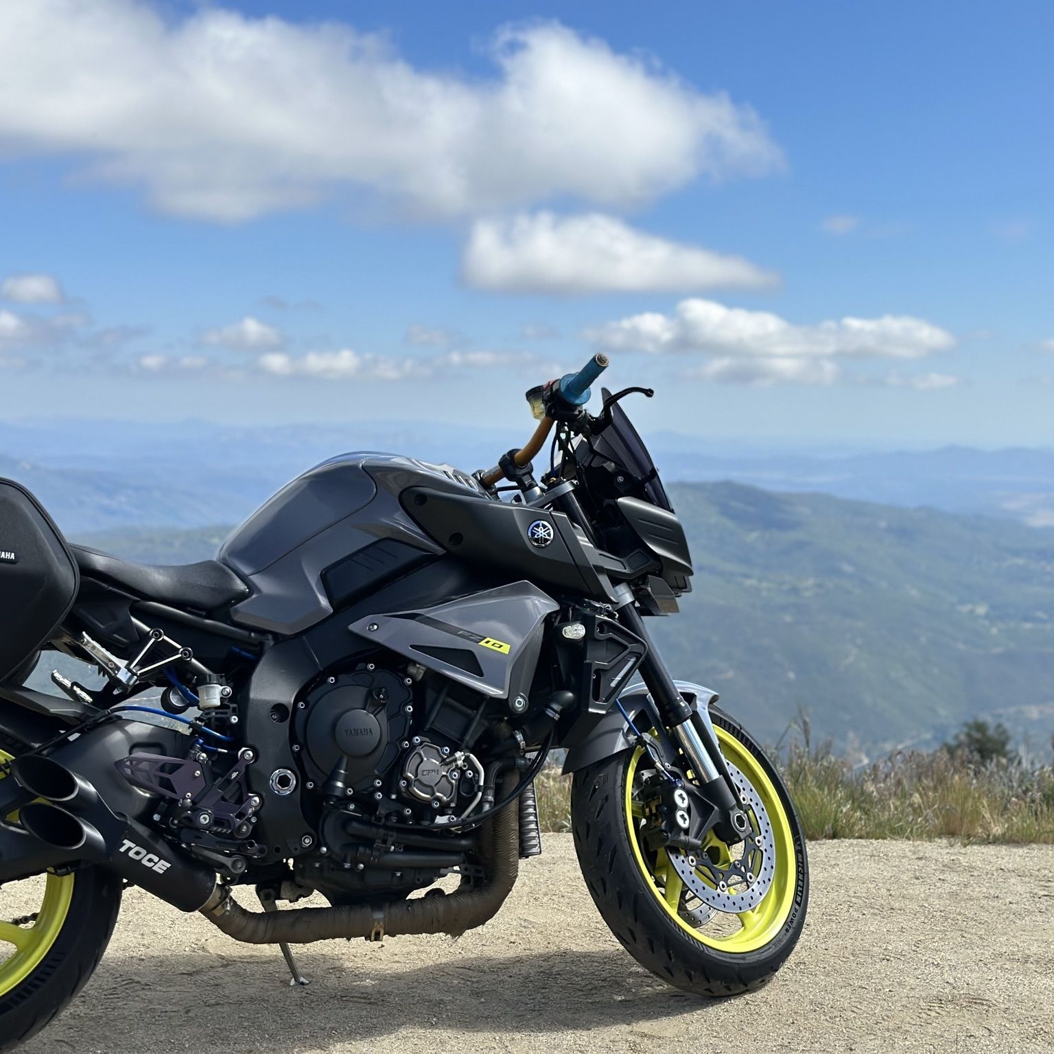 2017 Yamaha FZ10