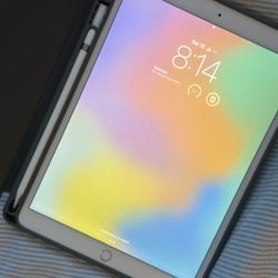 iPad Air 256 GB 3rd gen and Apple Pencil 1st gen