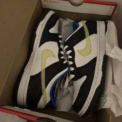 Nike Dunk Low Signal Blue Lemon Twist (GS) Women’s 8.5/7Y