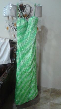 Beautiful green party dress