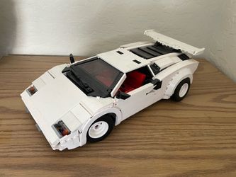 Lego type (NOT Lego brand) Lamborghini Countach