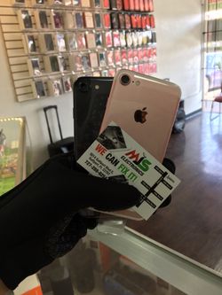 IPHONE 7 32GB UNLOCKED