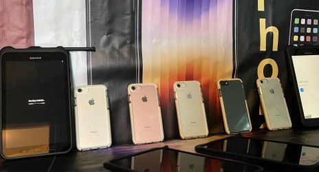 Unlocked iPhone ALL CARRIERS ALL NETWORKS 128gb storage