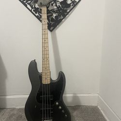 Squier J contemporary bass