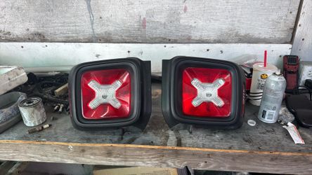 JEEP RENEGADE TAIL LIGHTS $120