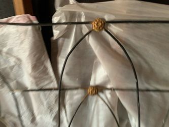 Vintage Black Iron Full Size Bed no Rails