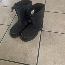 Snow Boots 