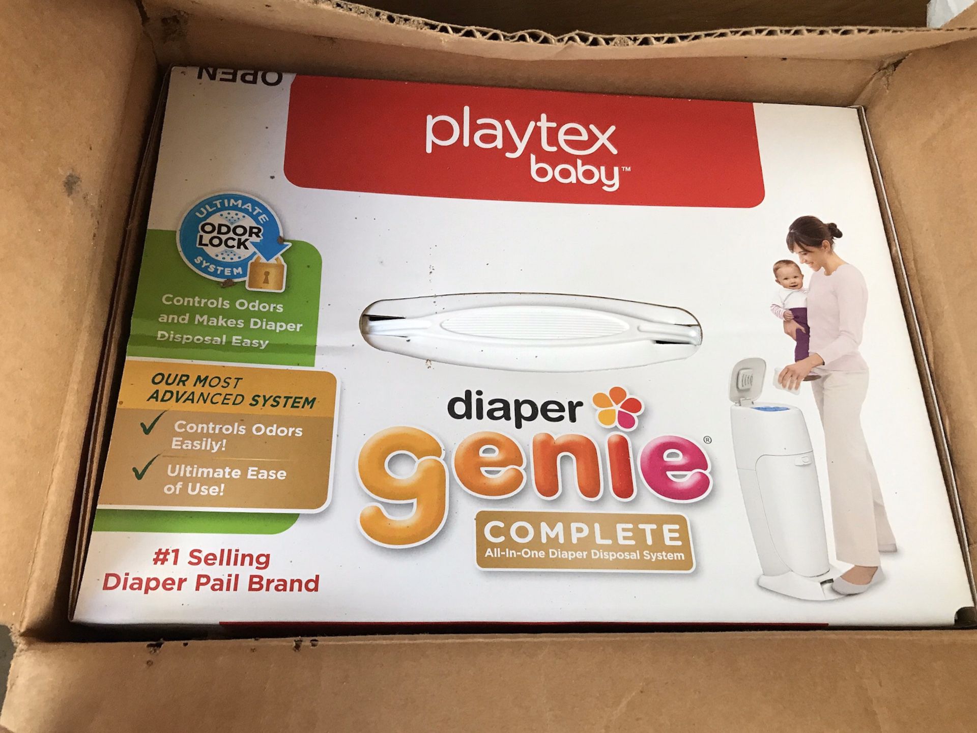 Playtex diaper genie and refills
