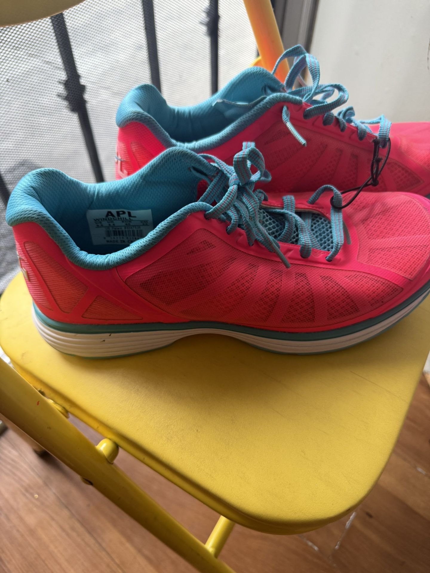 APL Running Shoes