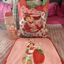 STRAWBERRY SHORTCAKE TOTE BAG WITH TOWELETTE AND TUMBLER