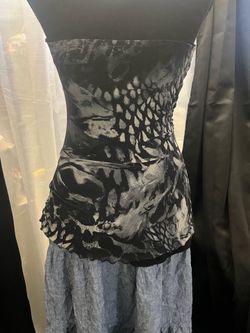 Cute top! $5 only