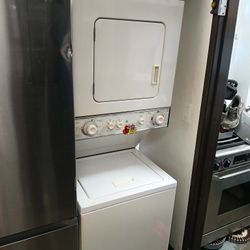 GE 24" STACKABLE ALMOND COLOR COMPACT WASHER AND ELECTRIC DRYER 