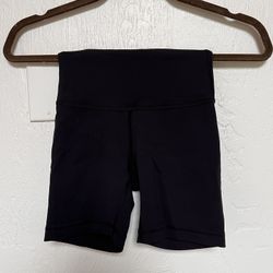 Size 0 Lululemon Shorts 5.5” Inseam