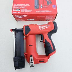 Milwaukee 12V Pin Nailer 23 guage