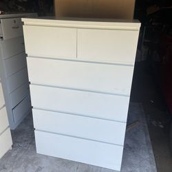 White IKEA 6 Drawer Malm Dresser !
