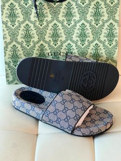 Gucci men slides