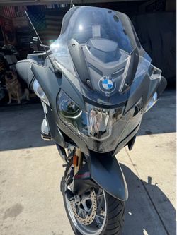 BMW  R1200 RT  $6000