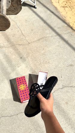Tory Burch sandles sizes 35,36,38,39