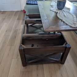 Solid Wood Lift Top Coffee Table