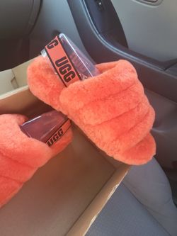 Ugg FLUFFY YEAH SLIDE