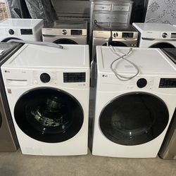 LG FRONT LOAD WASHER AND GAS DRYER SET