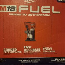 Milwaukee Compact router