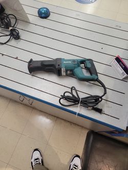 Corded Makita Sawzall
