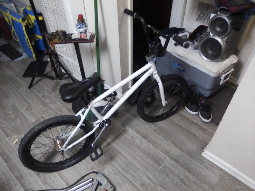Colt Bmx 200$