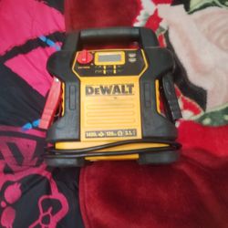 DeWalt Jump Starter
