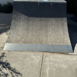 KEEN RAMPS 3’ x 4’ Quarter pipe Mini Skateboard Ramp 