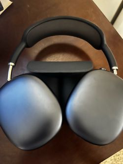 Apple AirPods Max Headphones – Midnight
